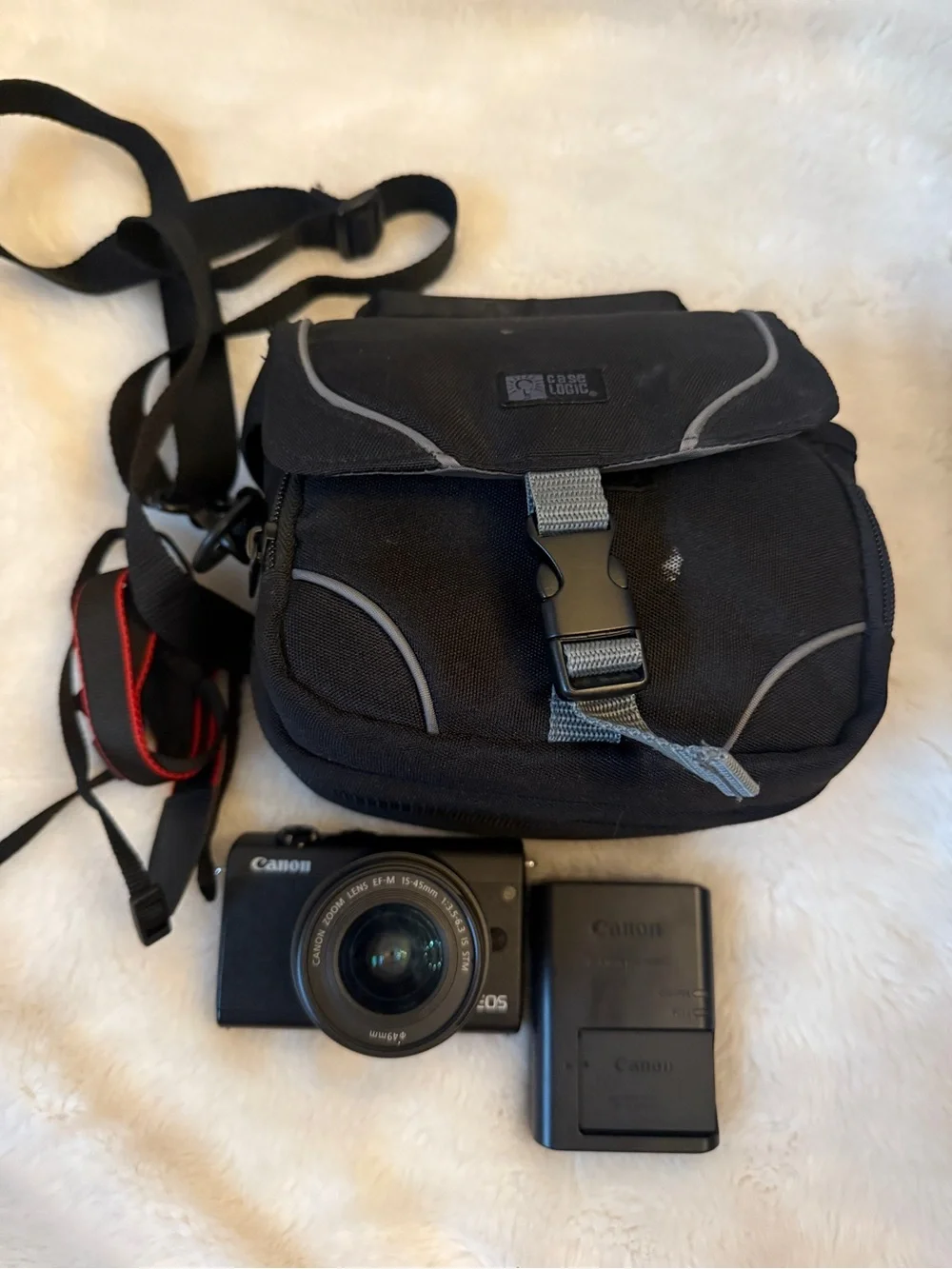 Canon EOS M200 Mirrorless Camera Bundle 📸✨